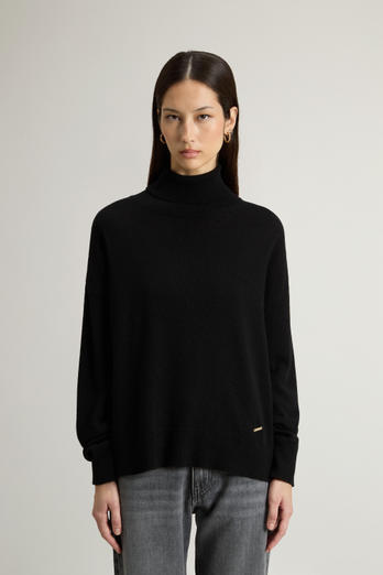 Turtleneck Sweater in Virgin Wool and Cashmere Blend Black photo 1 | Woolrich